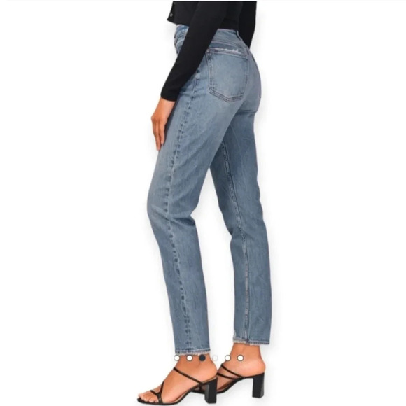 Abercrombie and Fitch The Mom High Rise Tapered Leg 90s 26" Ankle Jeans 2 or 26 - Picture 5 of 16